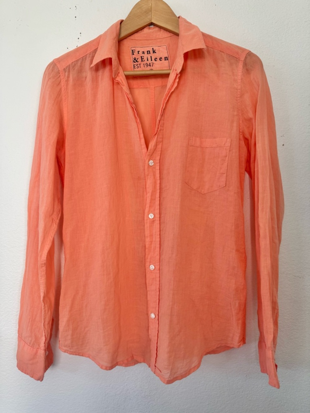 Frank & Eileen Barry Women’s Coral-Orange Button Down Long Sleeve Shirt Small